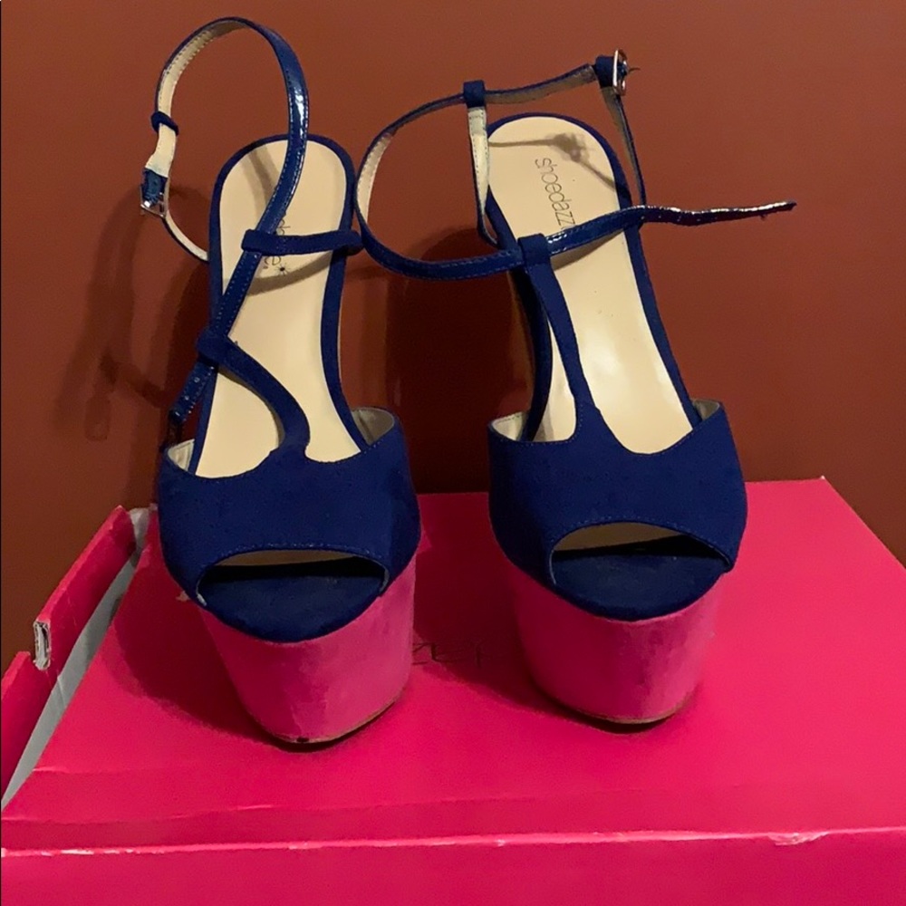 Multi- color sandal